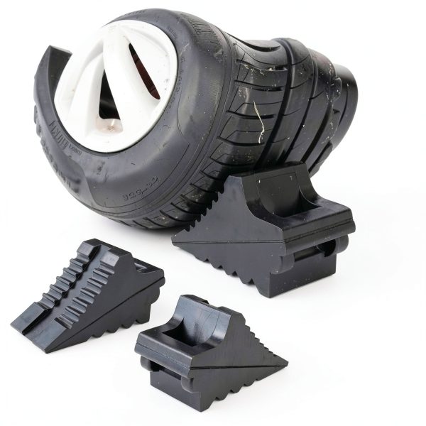 Heavy Duty Rubber Wheel Chocks Prime 1 2-Pack 8.6x3.7x4.7 with Handle-4