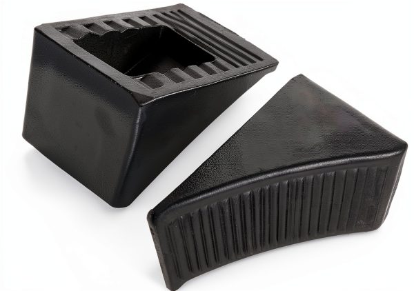 CertBuy 4 Pack Wheel Chock for Trailers, RV Wheel Chocks Heavy Duty, Black Rubber Wheel Chocks, Trailer Wheel Chocks for Car, Travel Trailers, RV, Truck, and ATV, 6.3"×4"×4"-2